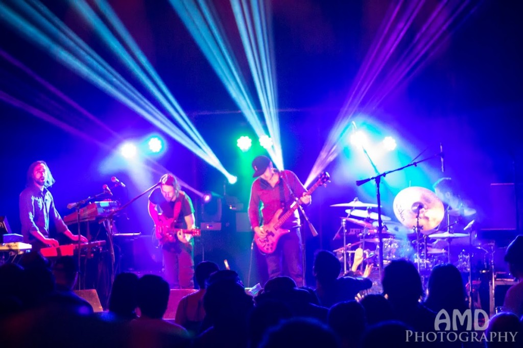 Review / Photos: Particle @ Lincoln Hall 4/20/14