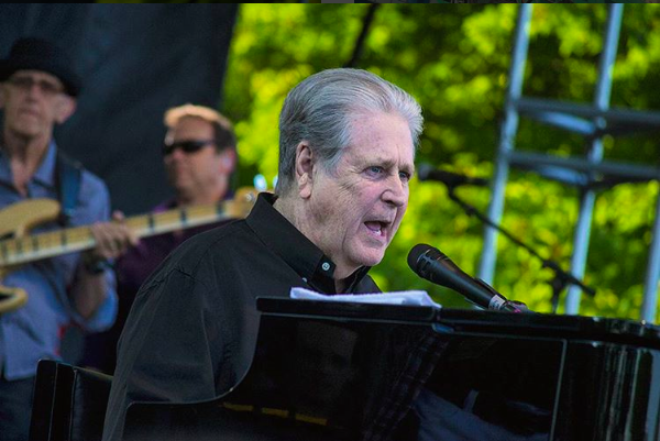 Review / Setlist / Videos | Brian Wilson Performs 