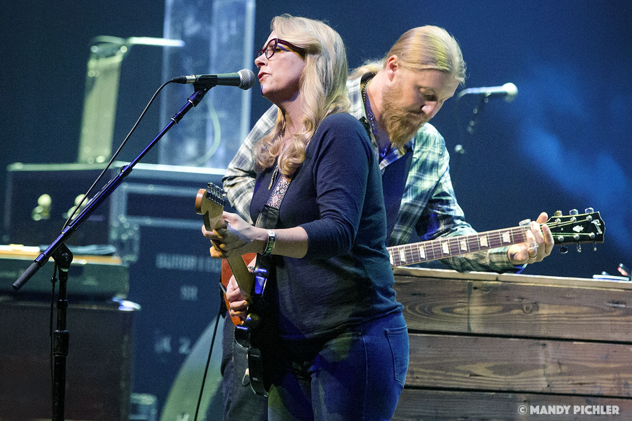 The Tedeschi Trucks Band Represents The Best Of America | Chicago 2017 In Review & Photos