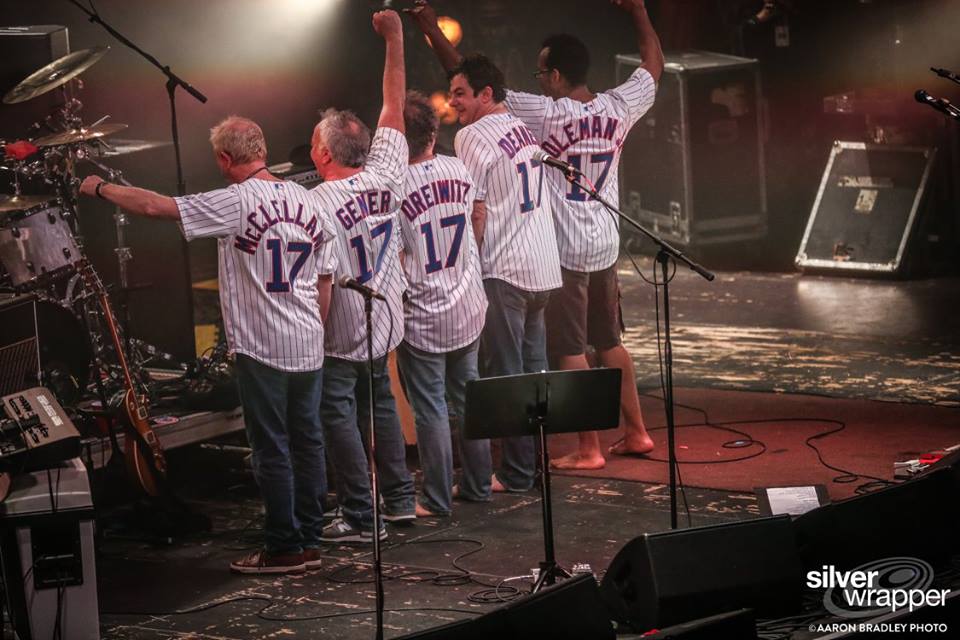 Ween Concludes Chicago Run With Rarities, Acoustic Mini-set, Cubs Jerseys [Setlist / Video]