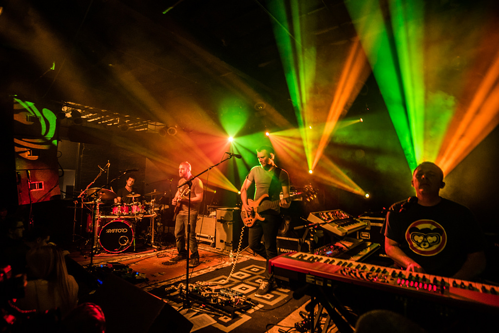 REVIEW / PHOTOS | Spafford & Mungion at Bottom Lounge 4/8/17